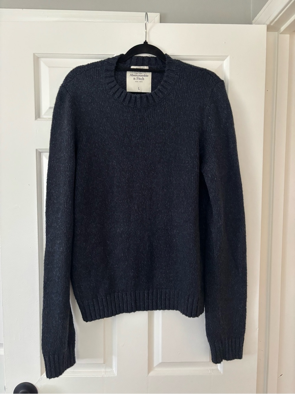 Abercrombie & Fitch Muscle Fit Knit Sweater Navy Blue Size Large - Like New